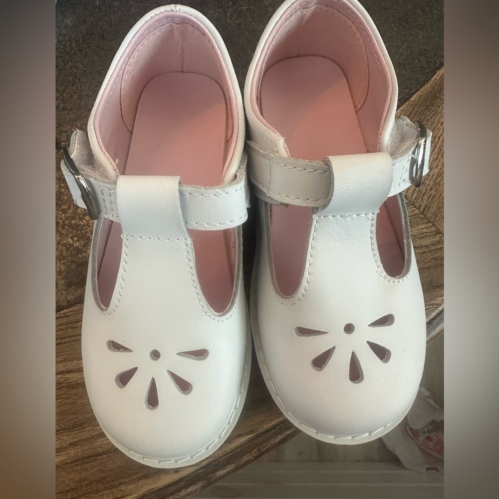 L’Amour New White Leather Mary Jane